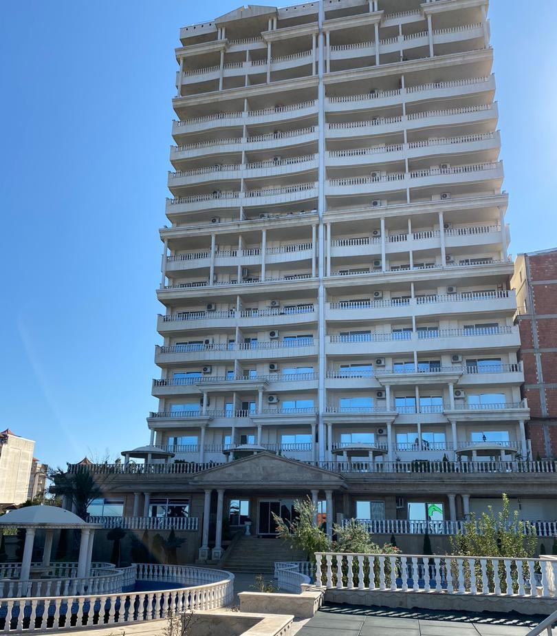 برج ققنوس سرخرود