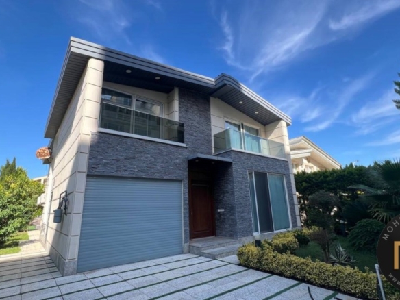 فروش ویلا مدرن در خانه دریا