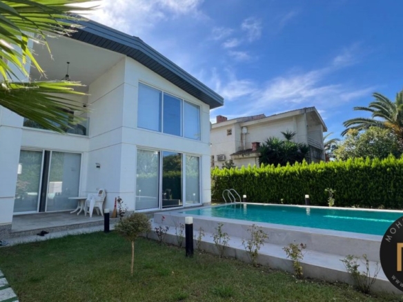 خرید ویلا لوکس در خانه دریا