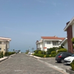 خرید ویلا دوبلکس نوساز با آسانسور و آلاچیق در شهرک بهار نارنج