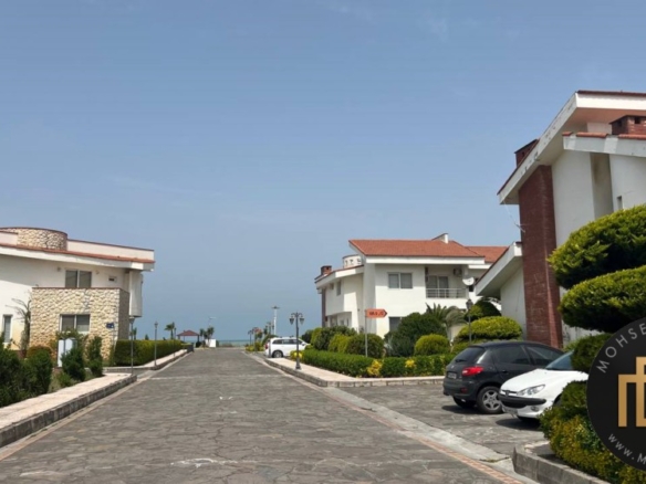 خرید ویلا دوبلکس نوساز با آسانسور و آلاچیق در شهرک بهار نارنج