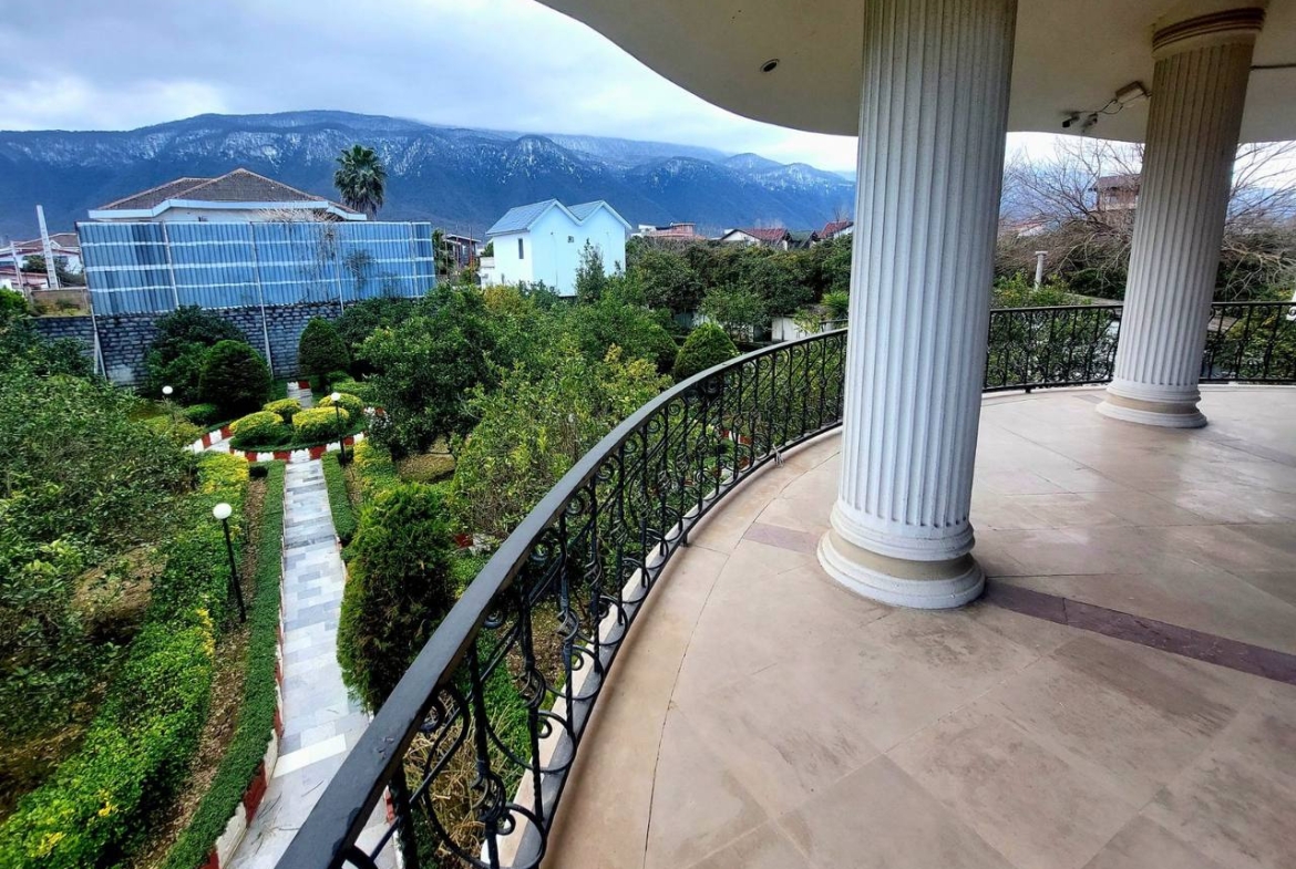 فروش ویلا باغ ۵۴۰۰ متری جنگلی در سیسنگان نوشهر